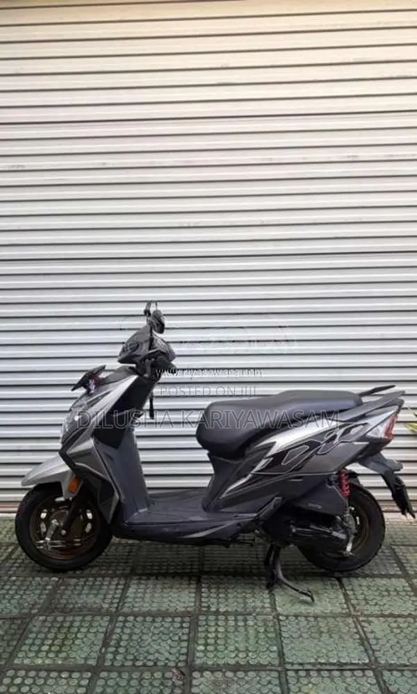 Honda Dio 2025 Motorbike (Used)