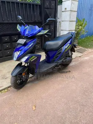 Yamaha Zr 2020 Motorbike (Used)