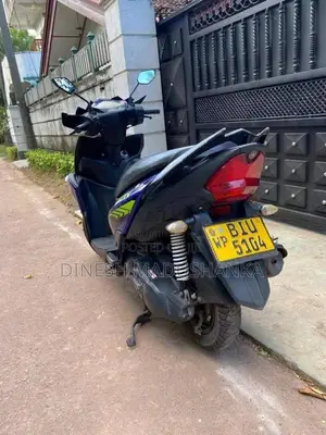 Yamaha Zr 2020 Motorbike (Used)