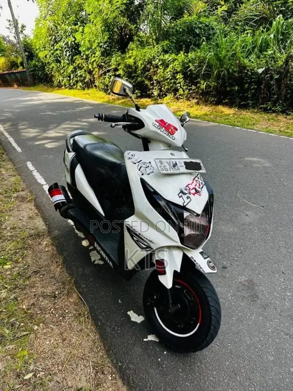 Honda Dio 2012 Motorbike (Used)