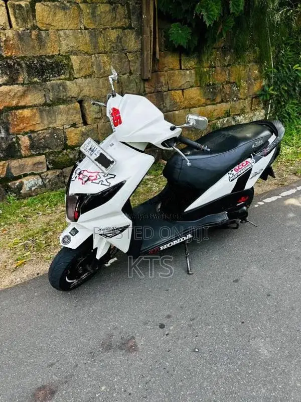 Honda Dio 2012 Motorbike (Used)