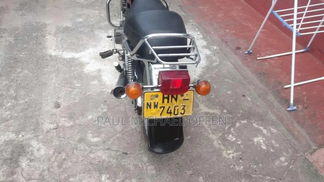 Honda CM Custom 1999 Motorbike (Used)