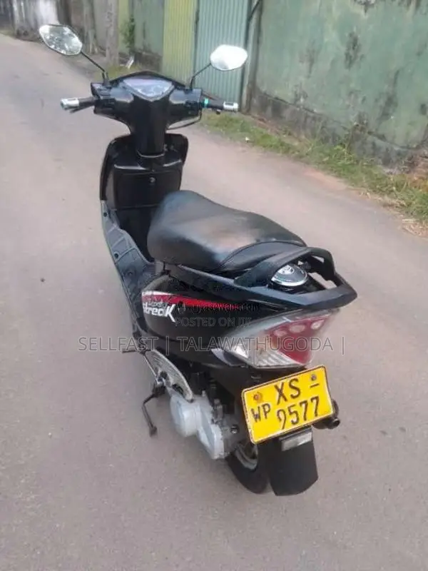TVS Scooty Streak 2012 Motorbike (Used)