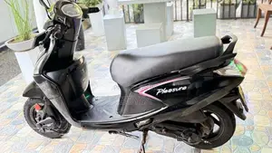 Hero Pleasure 2018 Motorbike (Used)