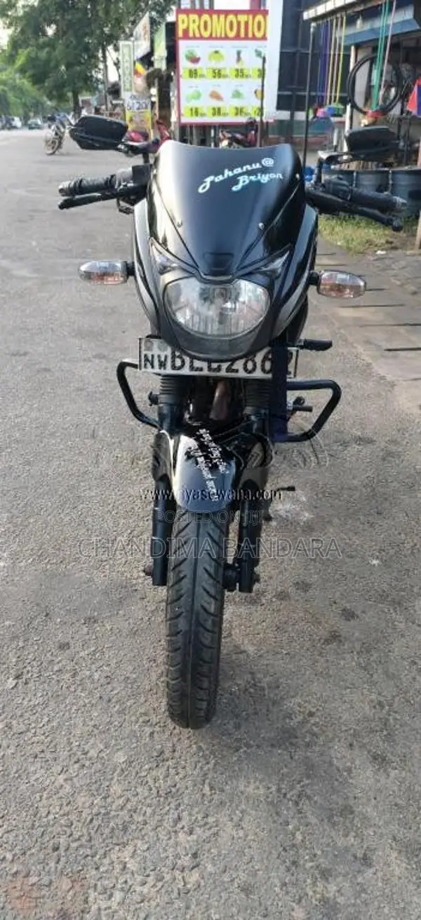 Bajaj Pulsar 180 2016 Motorbike (Used)