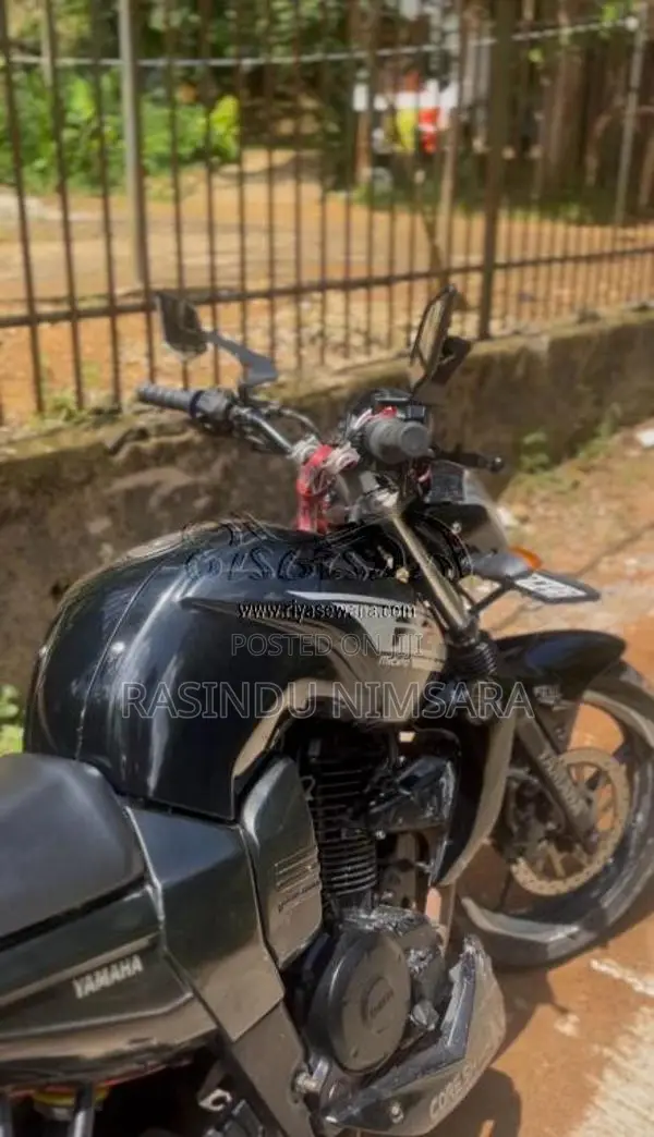Yamaha FZ-16 2010 Motorbike (Used)