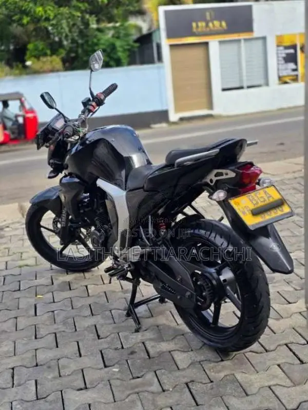 Yamaha Fz Version 2 2018 Motorbike (Used)