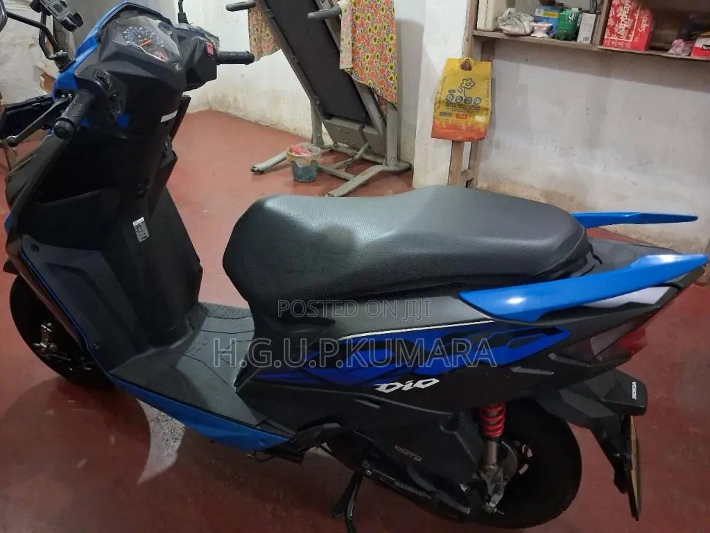 Honda Dio 2025 Motorbike (Used)