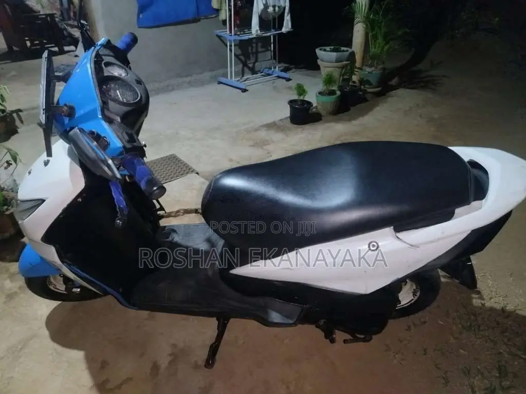 Honda Dio 2016 Motorbike (Used)
