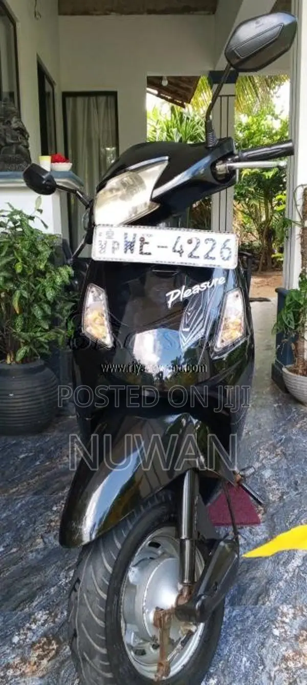 Hero Pleasure 2010 Motorbike (Used)