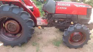 Kubota L4508 2015 Tractor (Used)