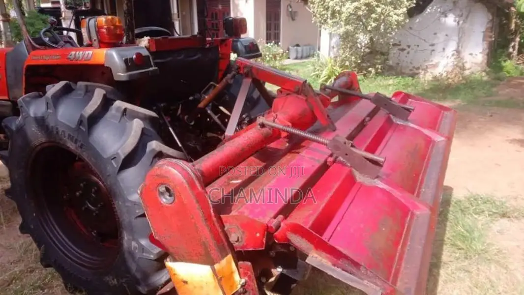 Kubota L4508 2015 Tractor (Used)