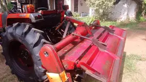 Kubota L4508 2015 Tractor (Used)