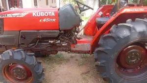 Kubota L4508 2015 Tractor (Used)
