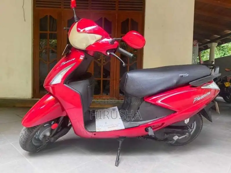 Hero Pleasure 2015 Motorbike (Used)