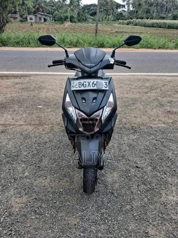 Honda Dio 2019 Motorbike (Used)