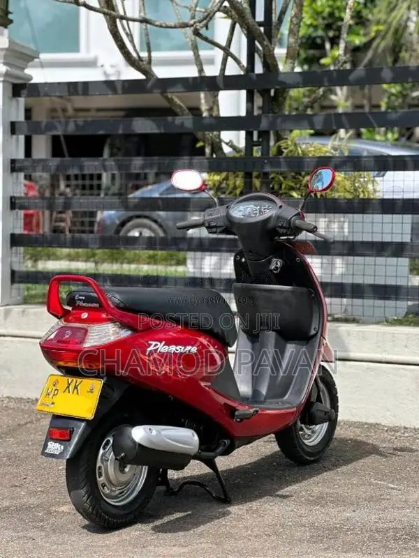 Hero Pleasure 2011 Motorbike (Used)
