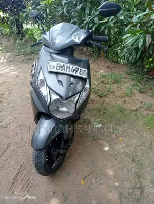 Honda Dio 2014 motorcycle (Used)