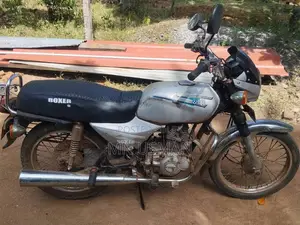 Bajaj Boxer 2004 Motorbike (Used)