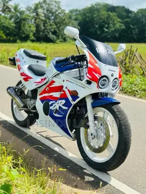 Honda CBR 2001 Motorbike (Used)