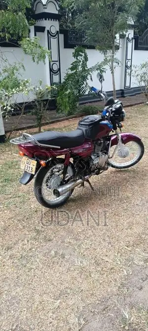 Bajaj Caliber 2004 Motorbike (Used)