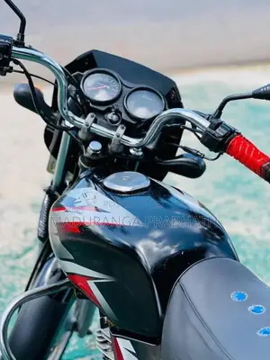 Bajaj CT-100 2015 Motorbike (Used)