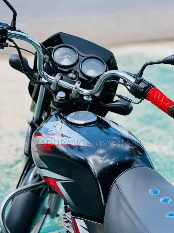 Bajaj CT-100 2015 Motorbike (Used)