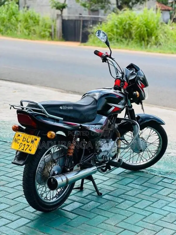 Bajaj CT-100 2015 Motorbike (Used)