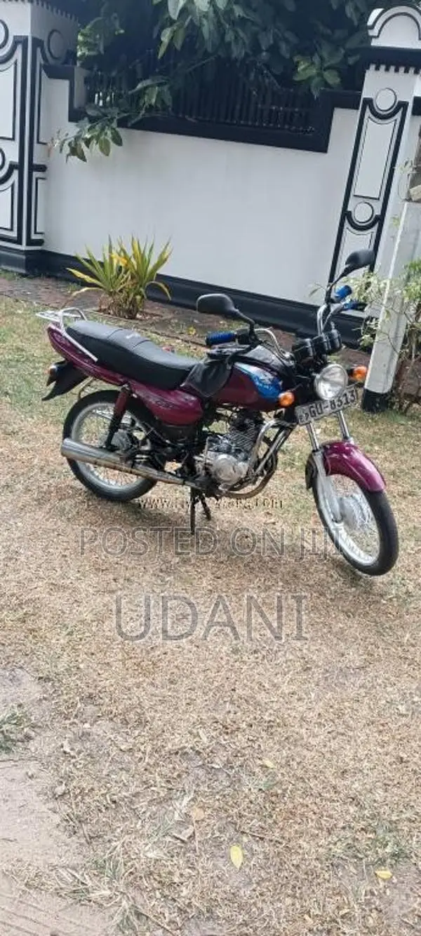 Bajaj Caliber 2004 Motorbike (Used)