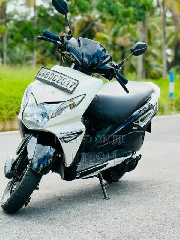 Honda Dio 2015 Motorbike (Used)