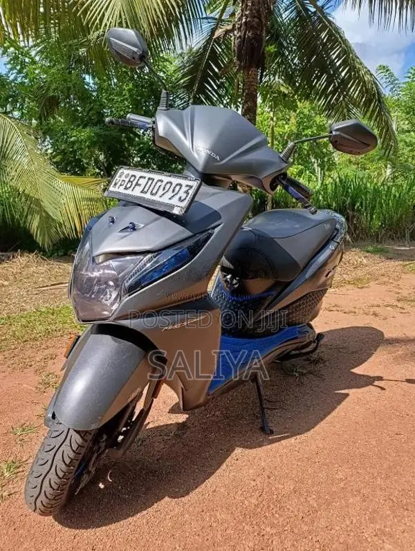 Honda Dio 2017 Motorbike (Used)