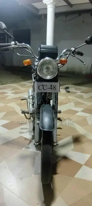 Loncin LX 2001 Motorbike (Used)