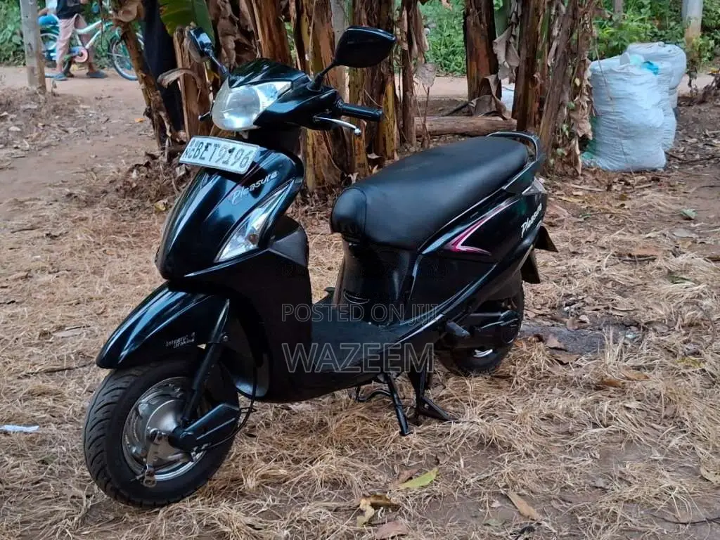Hero Pleasure 2017 Motorbike (Used)