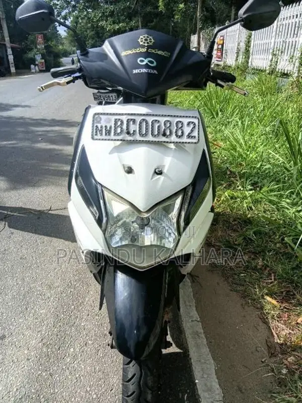 Honda Dio 2015 Motorbike (Used)