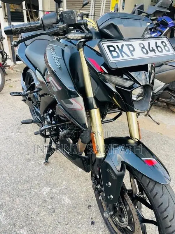 Bajaj Pulsar N160 2026 Motorbike (Used)