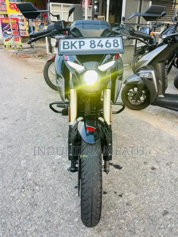 Bajaj Pulsar N160 2026 Motorbike (Used)