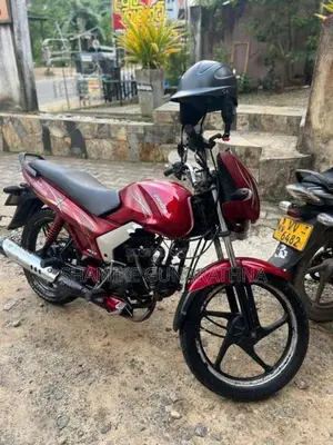 Mahindra Centuro 2016 Motorbike (Used)