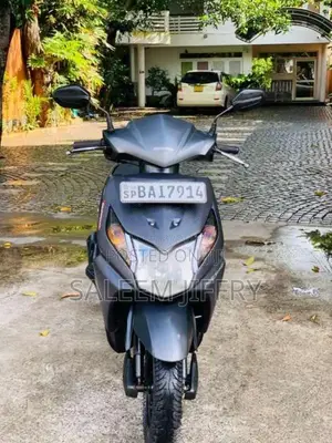 Honda Dio 2013 Motorbike (Used)