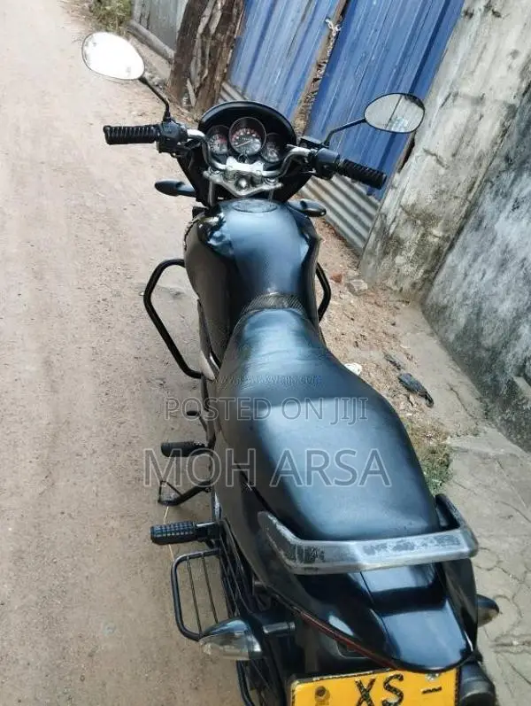 Honda Unicorn 2012 Motorbike (Used)