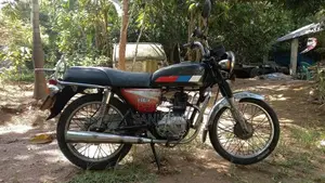 Bajaj Boxer 2002 Motorbike (Used)