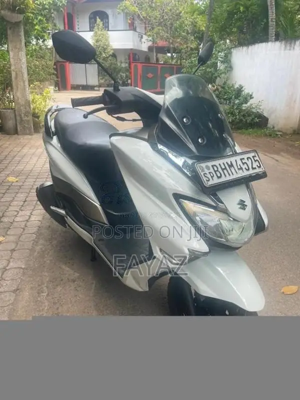Suzuki BURGMAN 2019 Motorbike (Used)