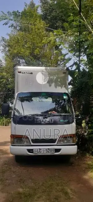 Isuzu ELF 1998 Lorry (Used)