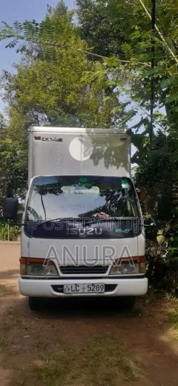 Isuzu ELF 1998 Lorry (Used)