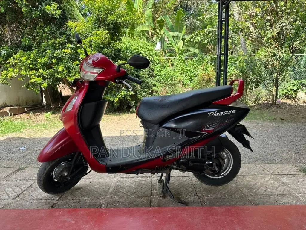 Hero Pleasure 2012 Motorbike (Used)