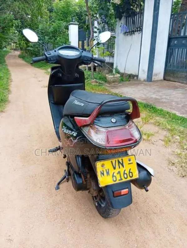 Hero Pleasure 2010 Motorbike (Used)