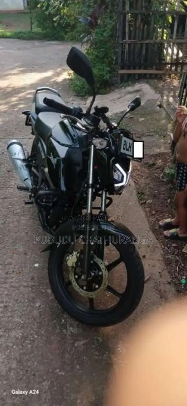 TVS RAIDER 2025 Motorbike (Used)
