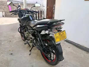 Bajaj Pulsar 135 LS 2015 Motorbike (Used)