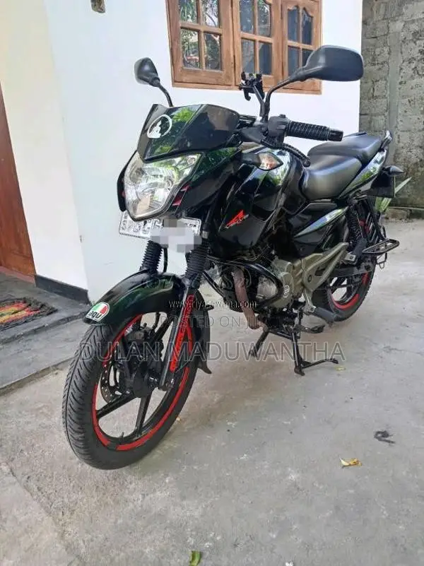 Bajaj Pulsar 135 LS 2015 Motorbike (Used)