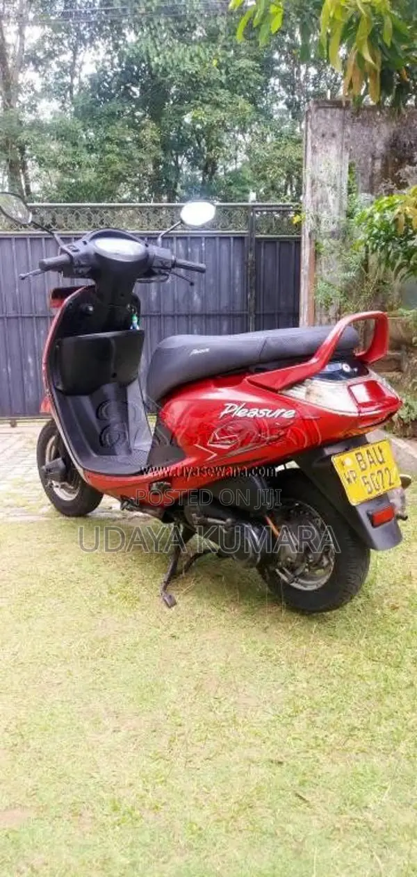 Hero Pleasure 2013 Motorbike (Used)