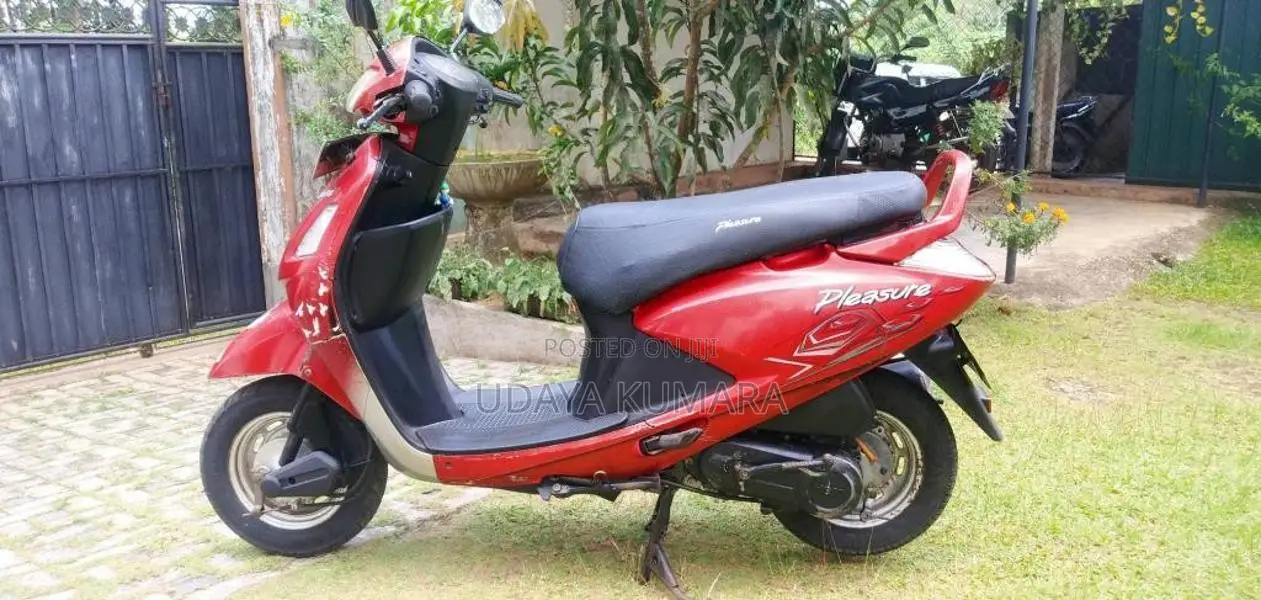 Hero Pleasure 2013 Motorbike (Used)